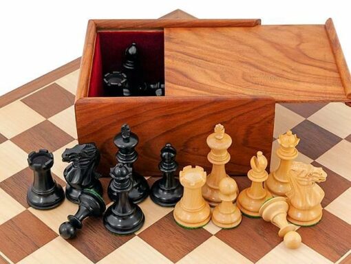 Ensemble "Competition Compact" Echiquier en Bois d'Erable et de Noyer, Jeu d'Echecs en Bois & Coffret de Rangement en Bois de Rose Doré