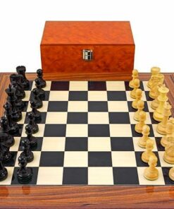 Ensemble "Supreme" Echiquier en Bois d'Erable et de Rose Doré, Jeu d'Echecs en Bois d'Ebene et Buis & Coffret de Rangement en Placage de Racines